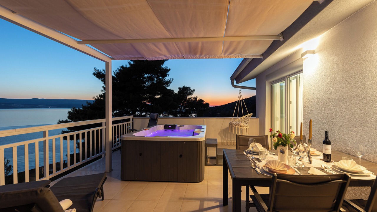 Photo of Outdoor in Medici