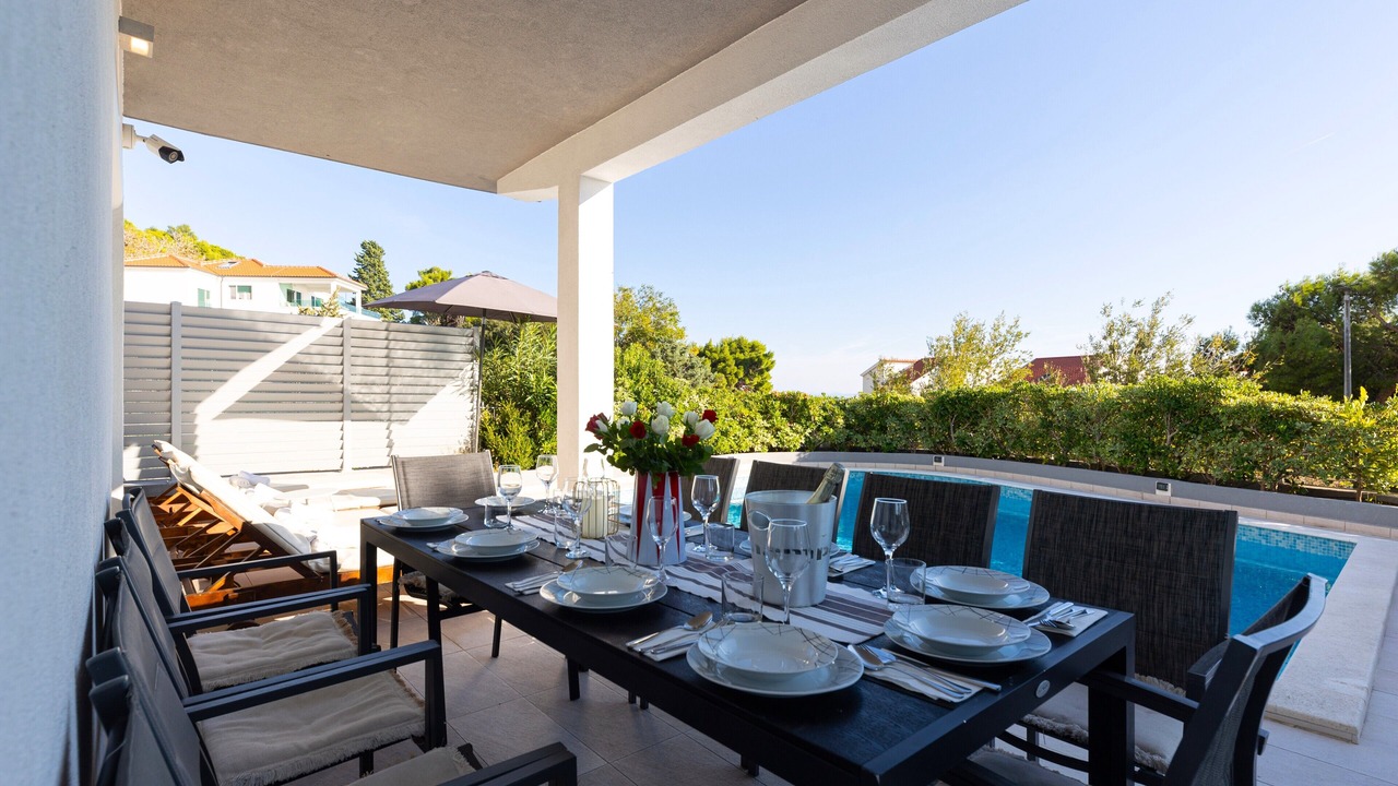 Photo of Outdoor in Medici