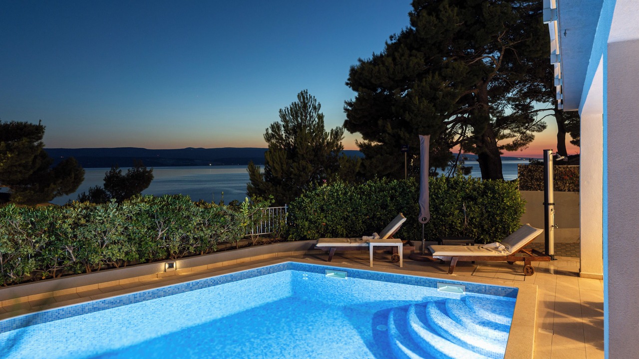 Photo of Outdoor in Medici