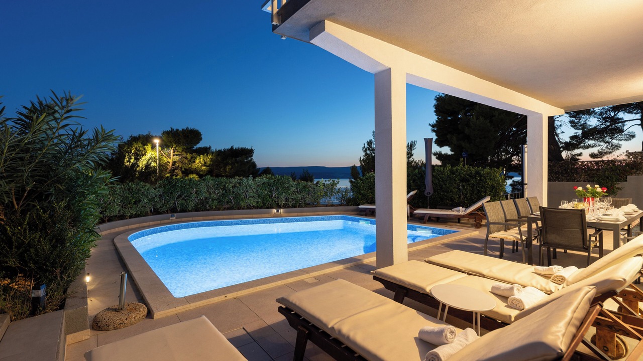Photo of Outdoor in Medici