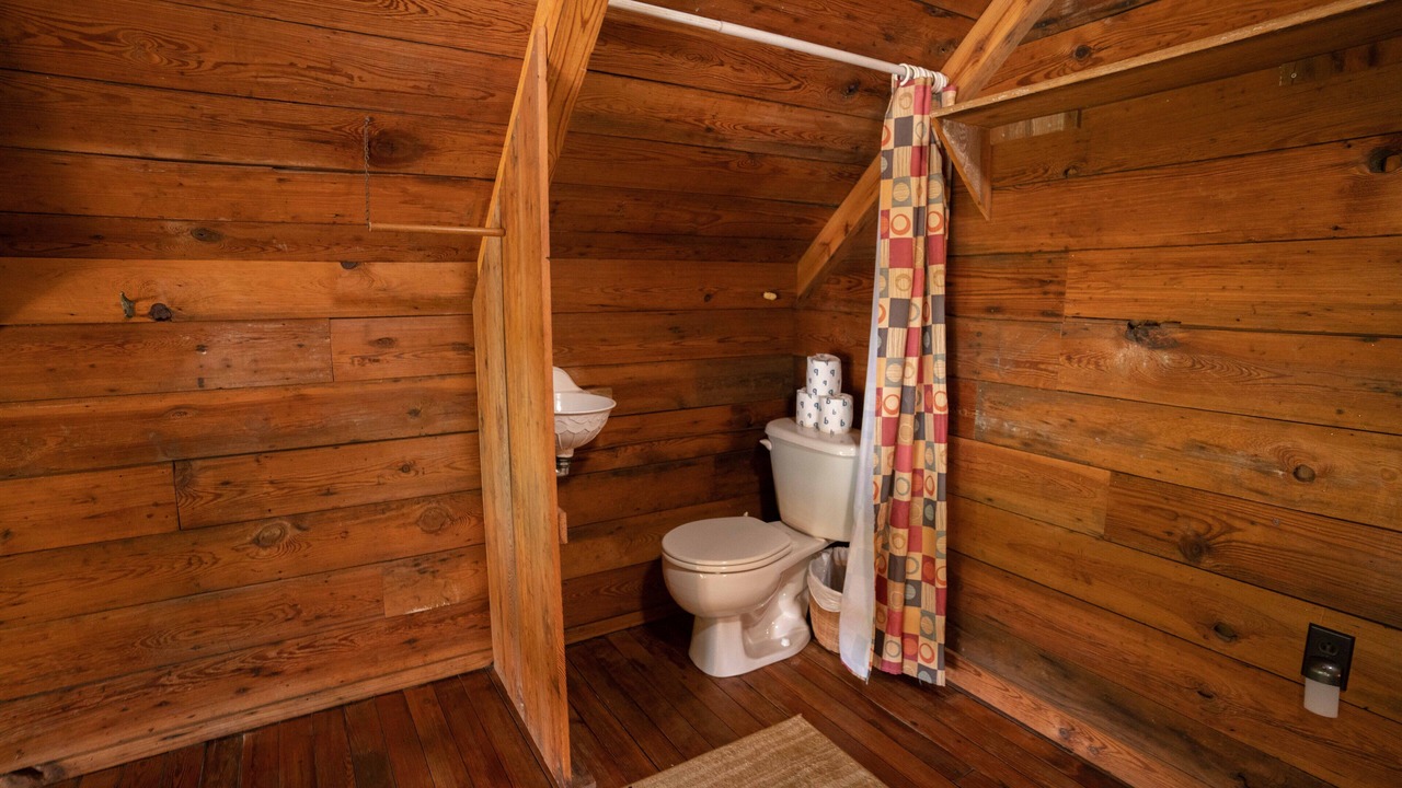 Photo of Bathroom in Buffalo City