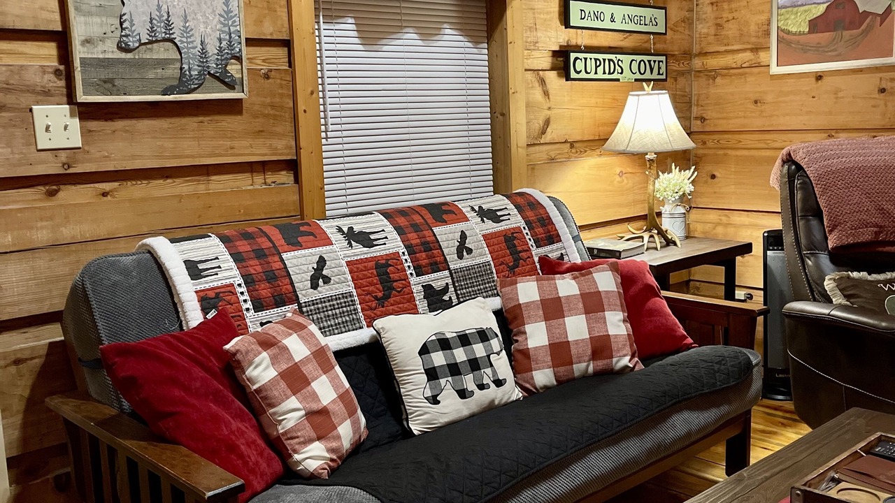 Photo of Livingroom in Tellico Plains