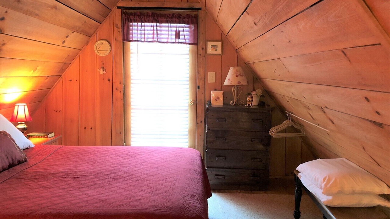 Photo of Bedroom in Tellico Plains