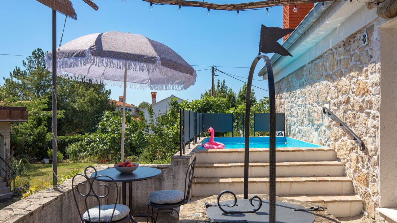 Photo of Outdoor in Gabonjin