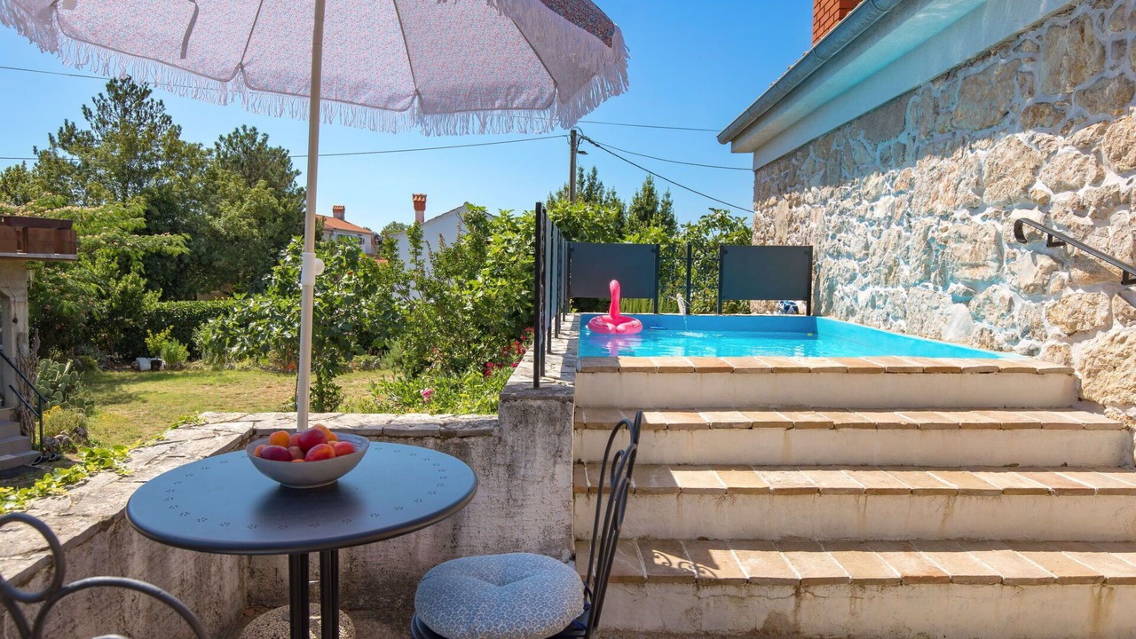 Photo of Outdoor in Gabonjin