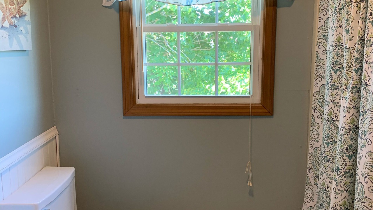 Photo of Bathroom in Eastward Look