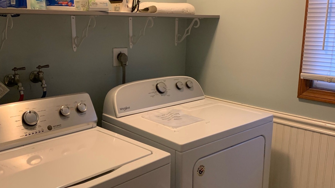 Photo of Bathroom in Eastward Look