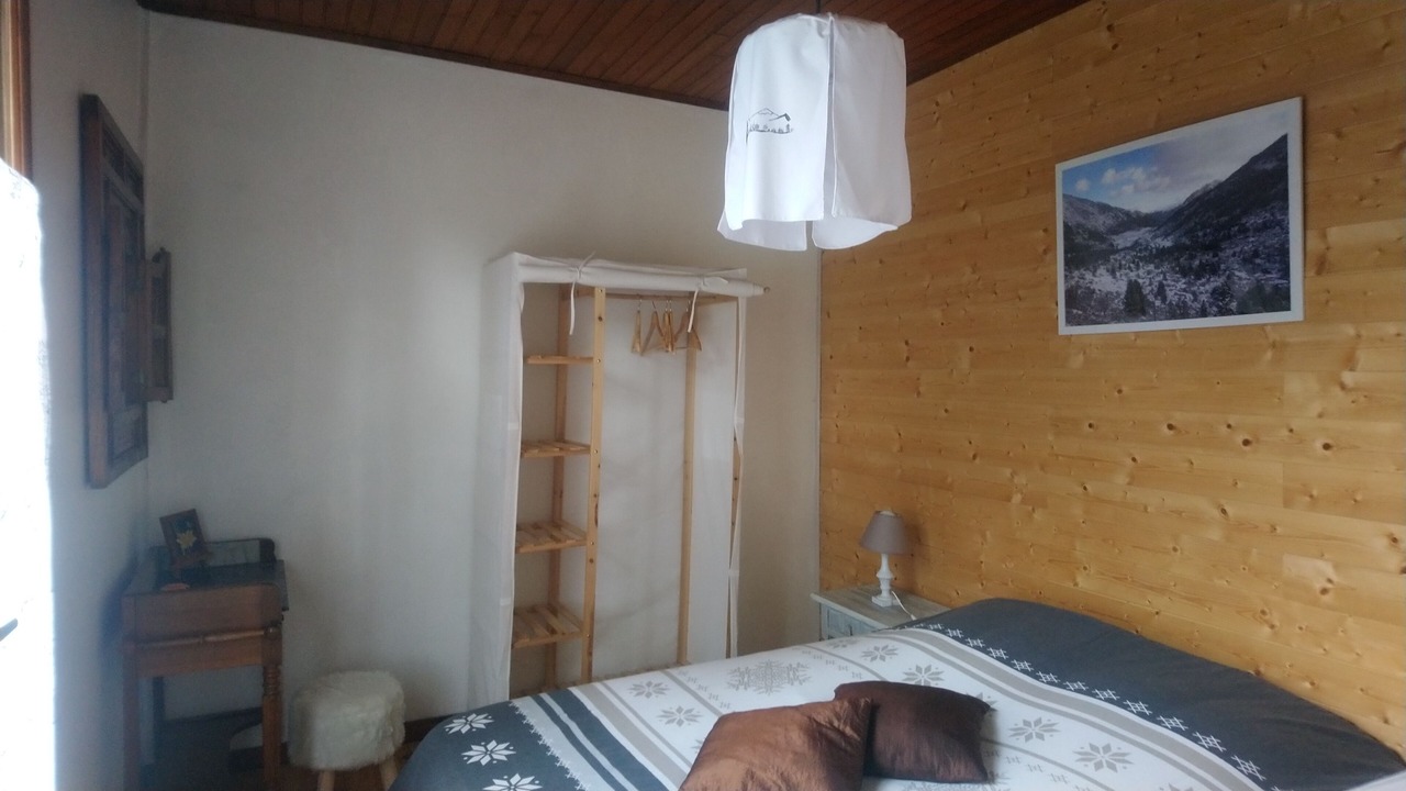Photo of Bedroom in Larcat