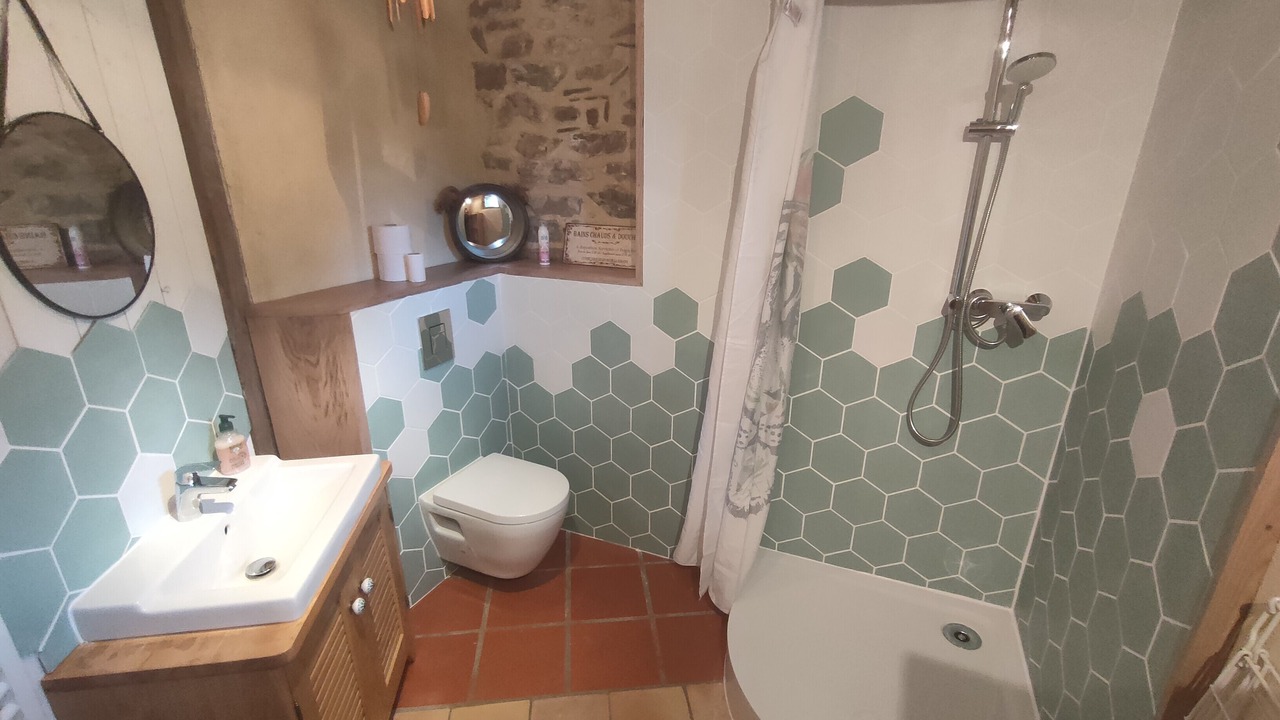 Photo of Bathroom in Barre-des-Cevennes