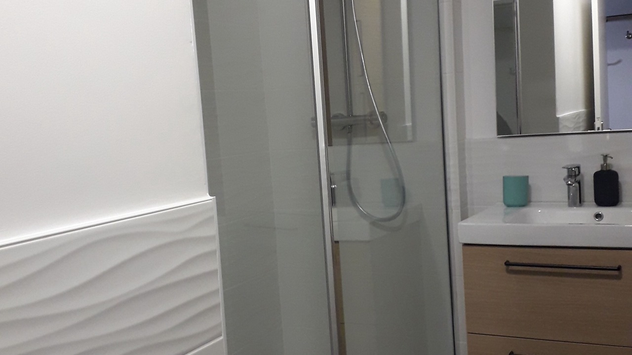 Photo of Bathroom in Font-Romeu-Odeillo-Via