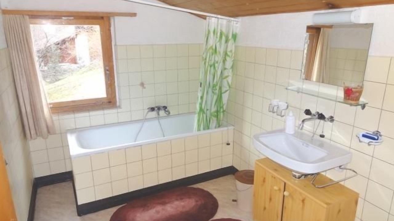 Photo of Bathroom in Quarten