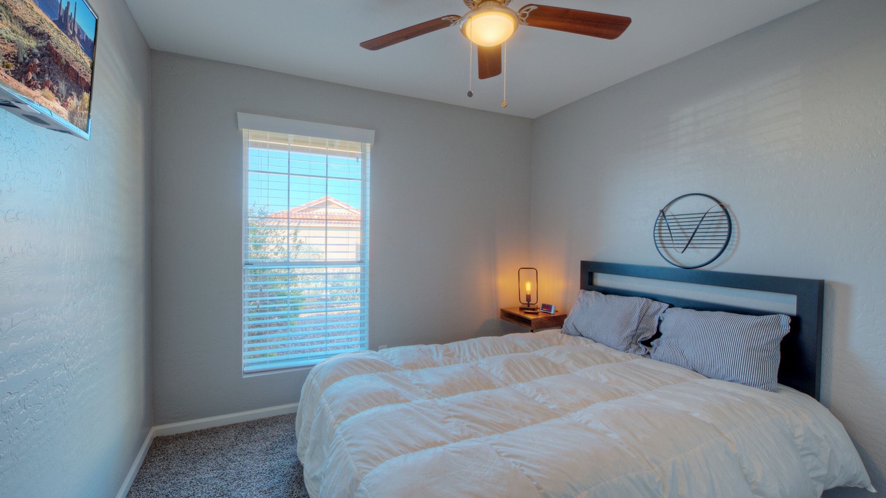 Photo of Bedroom in Desert Harbor