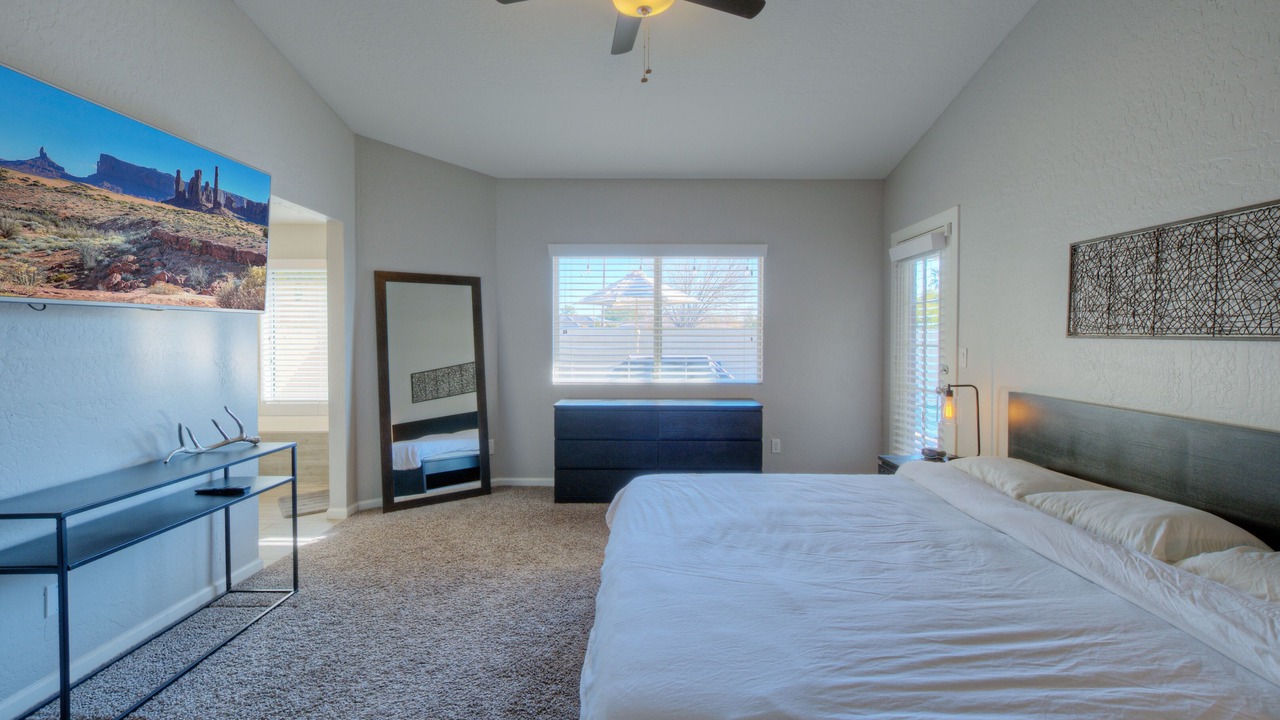 Photo of Bedroom in Desert Harbor