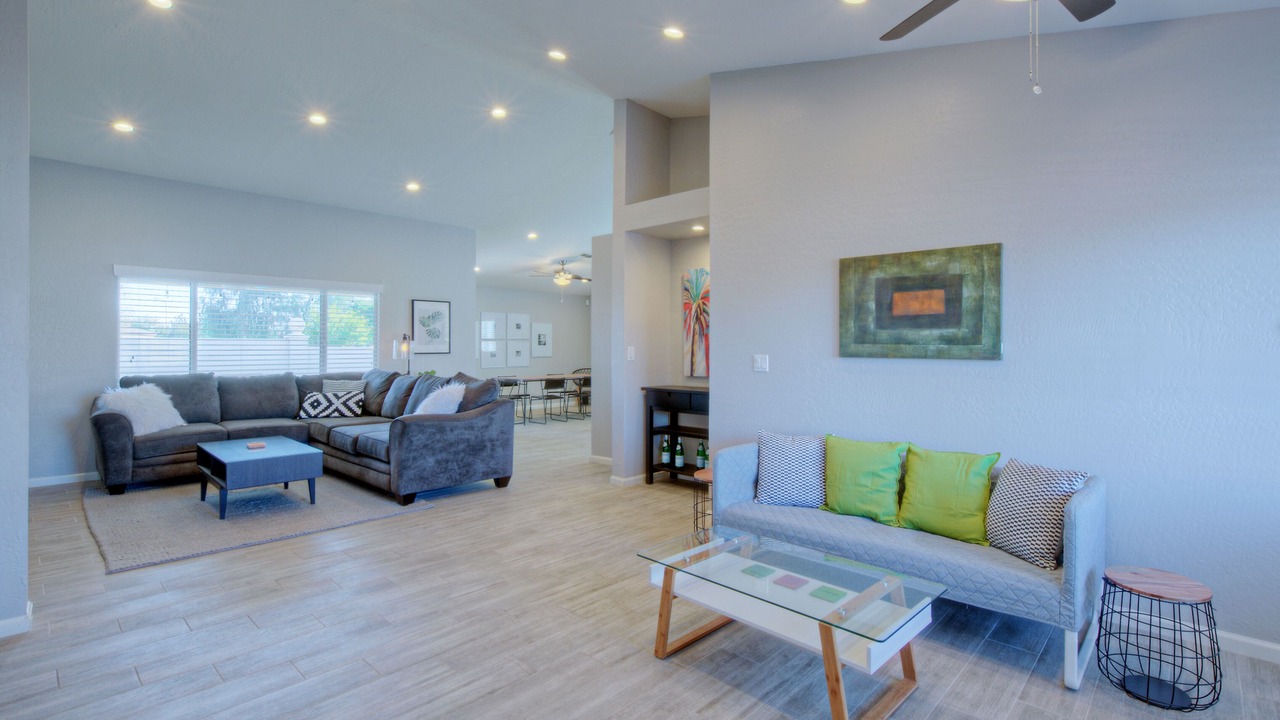 Photo of Livingroom in Desert Harbor
