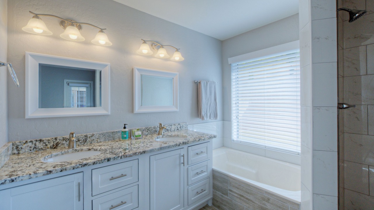 Photo of Bathroom in Desert Harbor