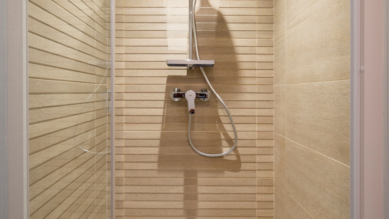 Photo of Bathroom in Centre
