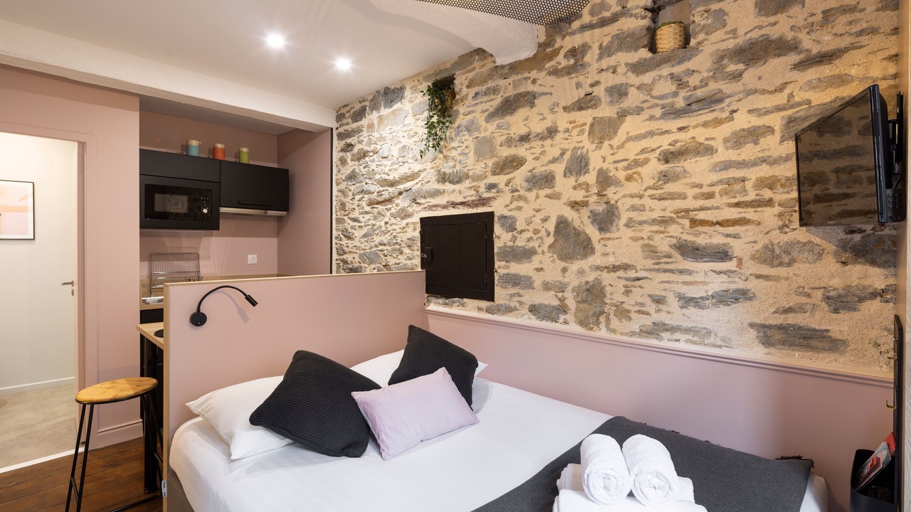 Photo of Bedroom in Centre