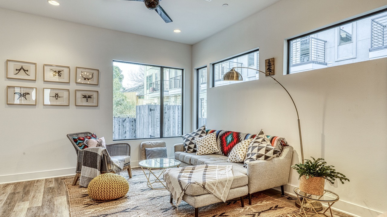 Photo of Livingroom in Highland