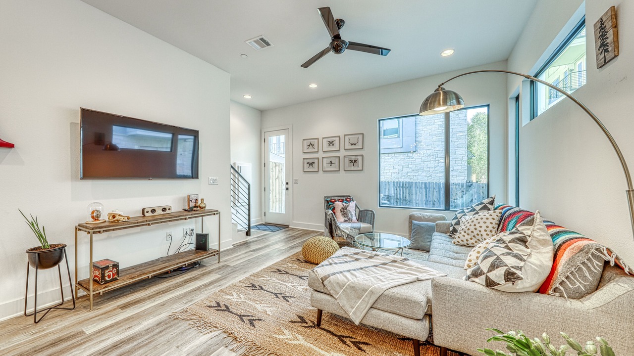 Photo of Livingroom in Highland