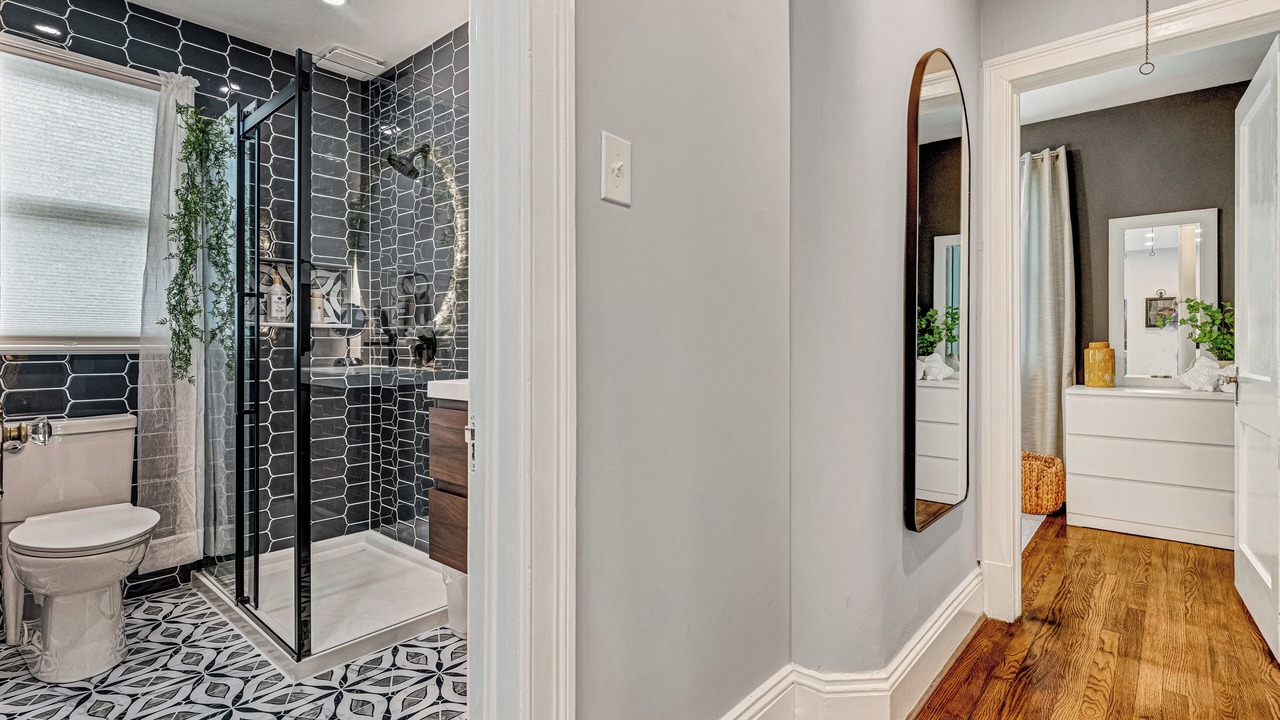 Photo of Bathroom in Lakeside