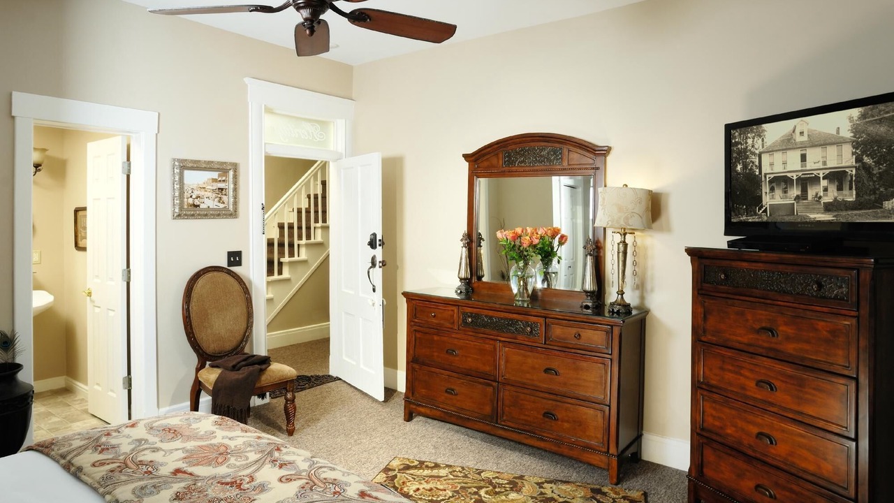 Photo of Bedroom in Downtown Branson