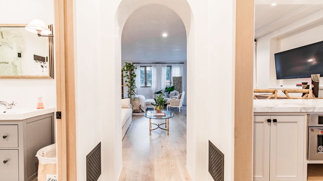 Photo of Others in Woodside