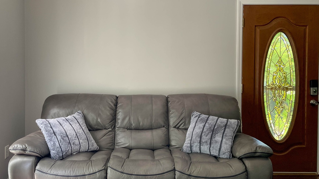 Photo of Livingroom in Centereach