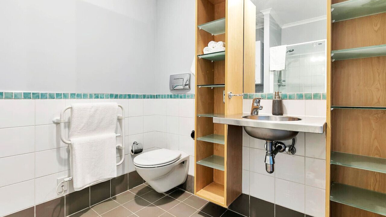 Photo of Bathroom in Auckland Central Business District