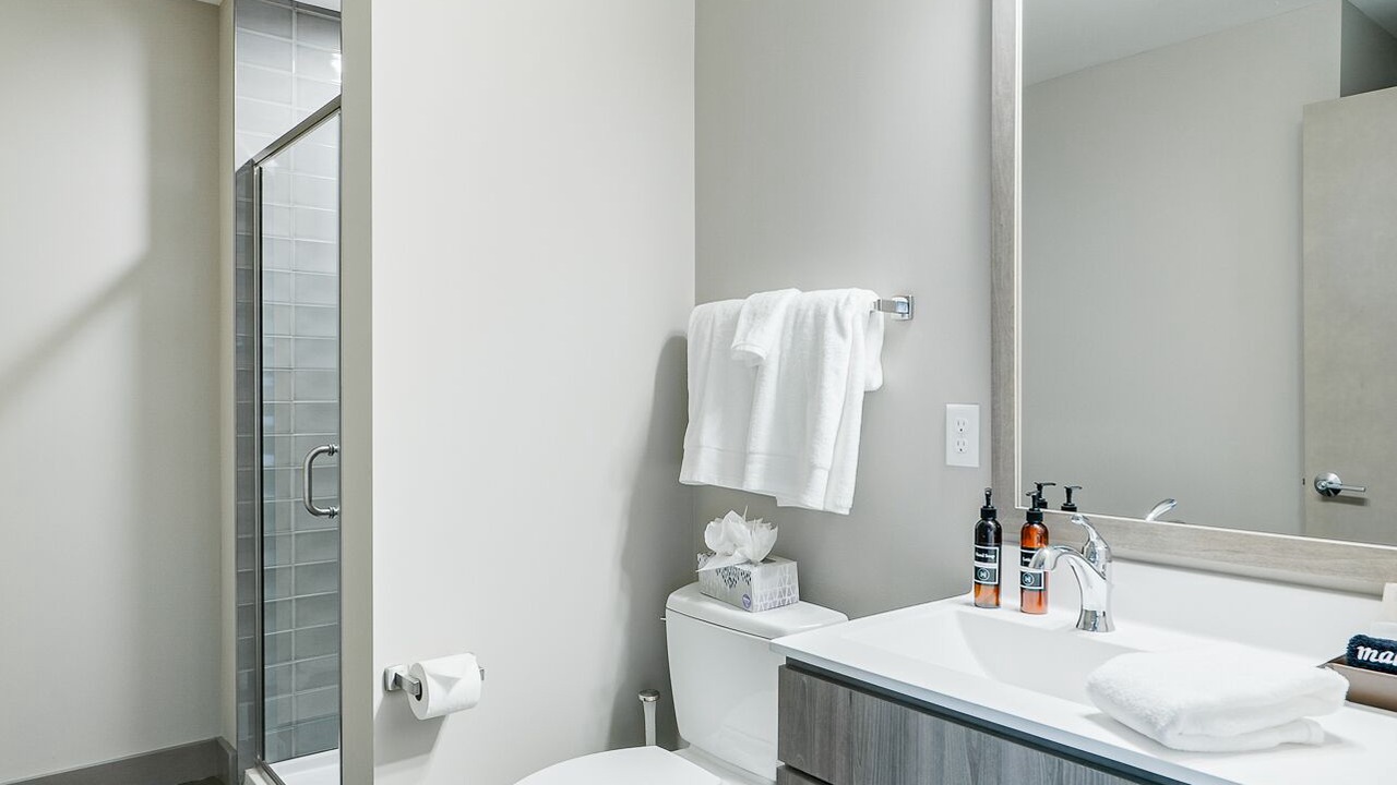 Photo of Bathroom in Warehouse District