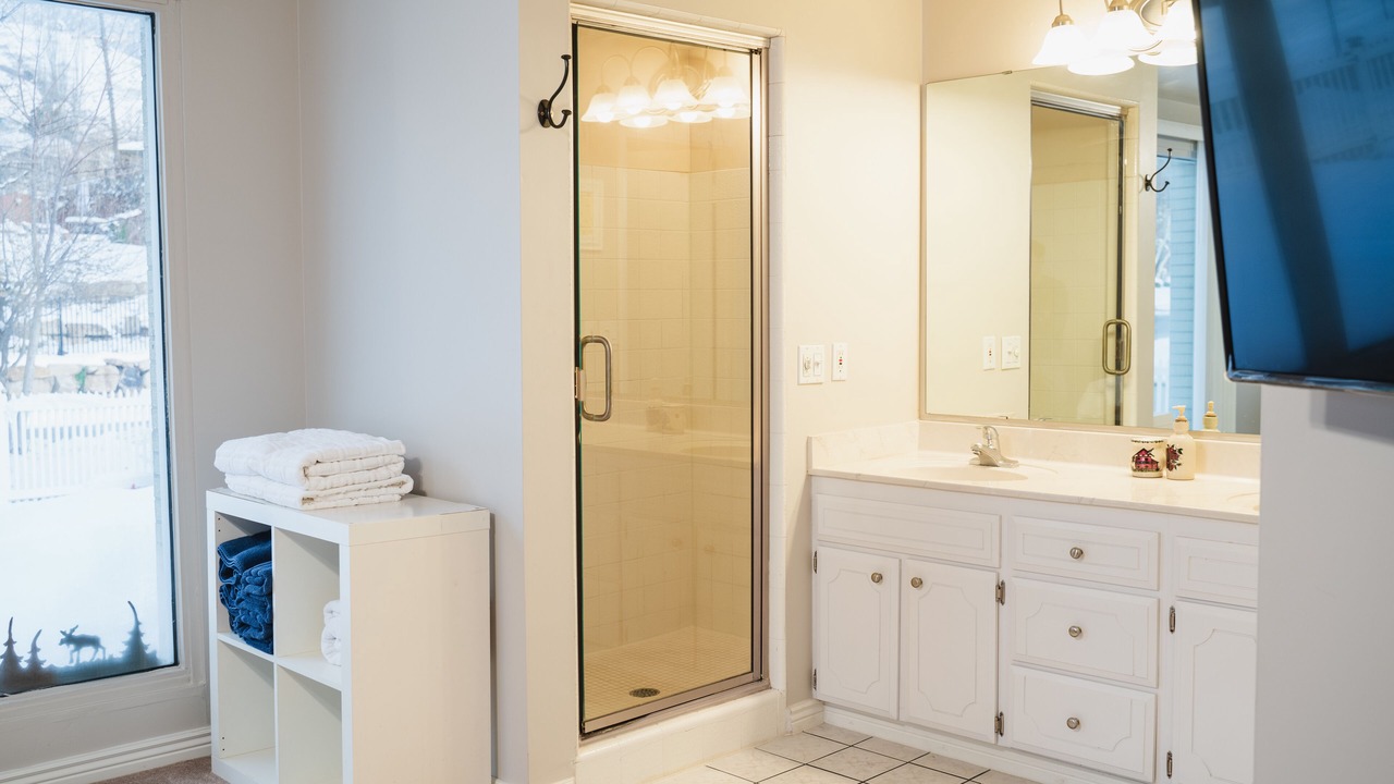 Photo of Bathroom in Mount Olympus