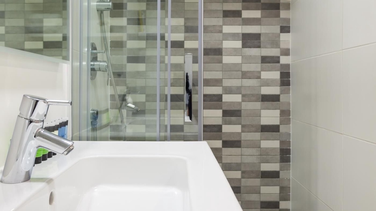 Photo of Bathroom in El Poble-sec