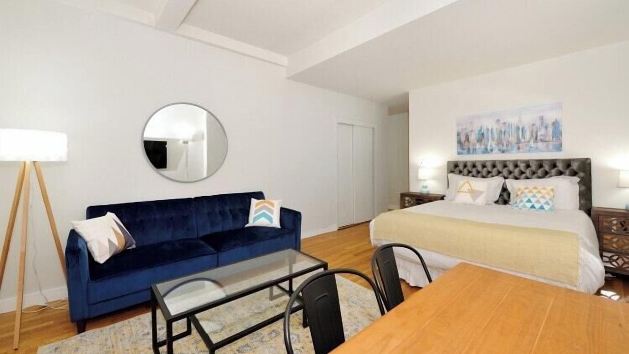 Photo of Bedroom in Midtown East