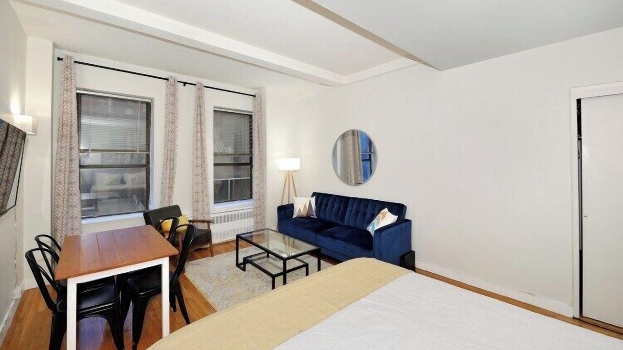 Photo of Bedroom in Midtown East