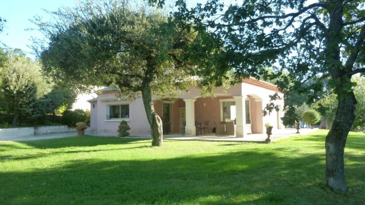 Photo of Outdoor in Saint-Restitut