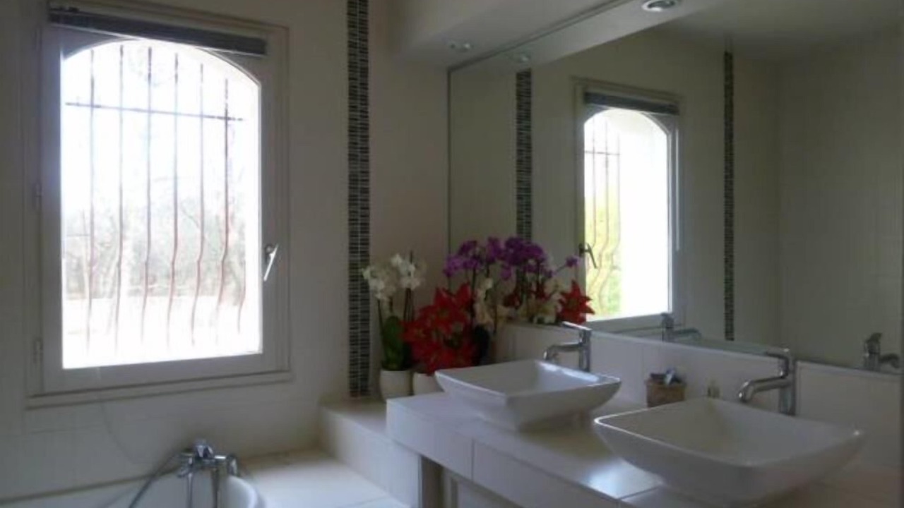 Photo of Bathroom in Saint-Restitut