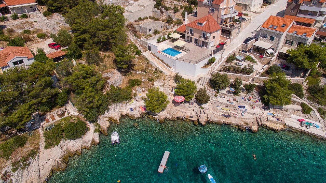 Photo of Others in Cove Osibova (Milna)