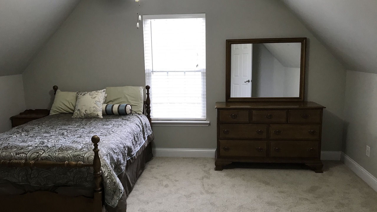 Photo of Bedroom in Cleveland
