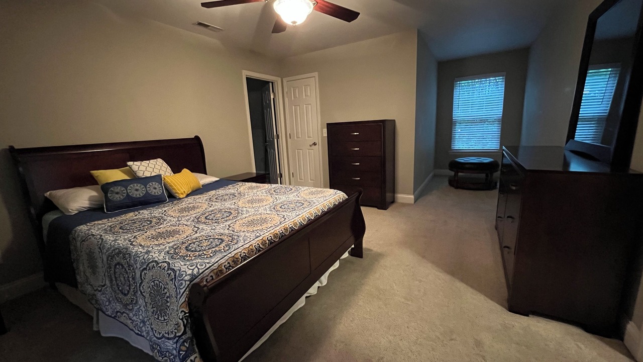 Photo of Bedroom in Cleveland