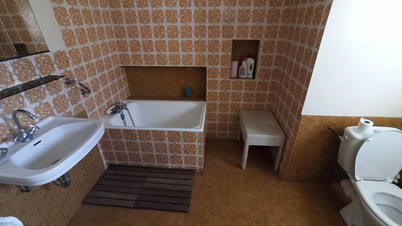 Photo of Bathroom in Layrac
