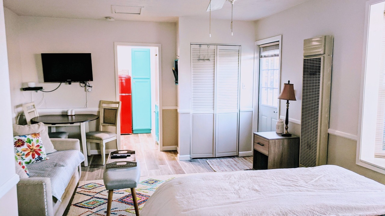 Photo of Bedroom in Lompoc