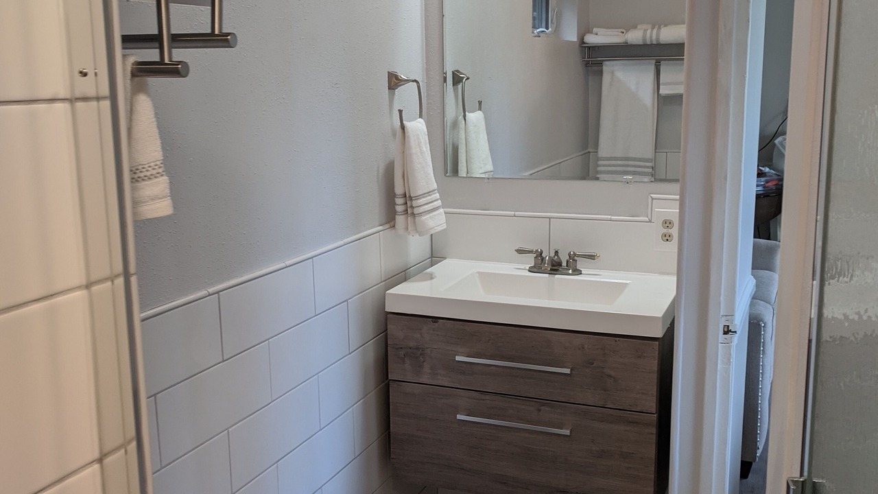 Photo of Bathroom in Lompoc