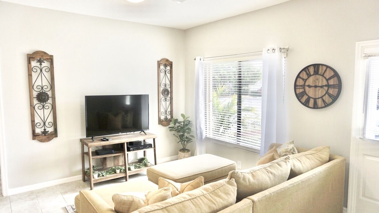 Photo of Livingroom in Bella Vista