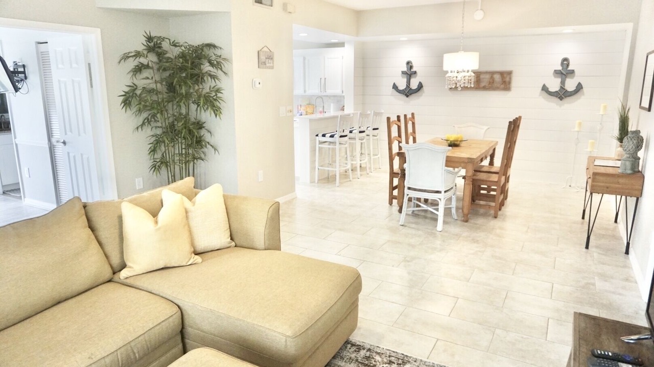 Photo of Livingroom in Bella Vista
