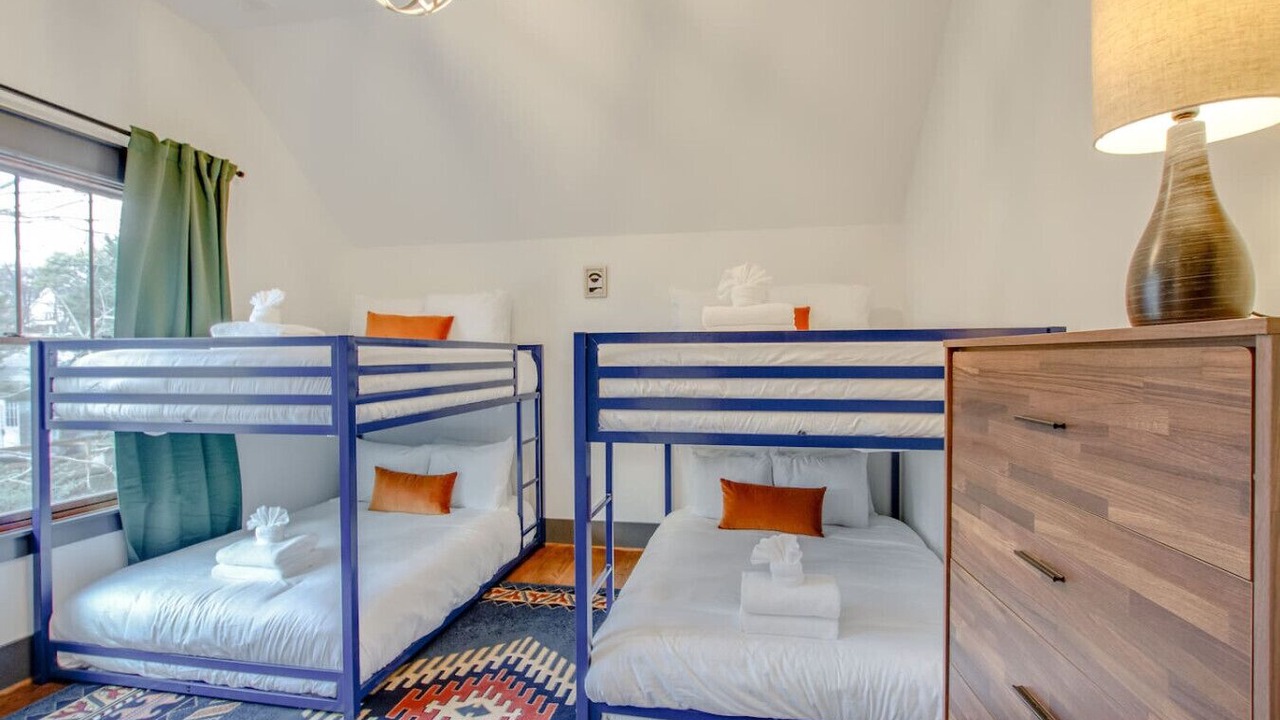 Photo of Bedroom in Shelby Hills