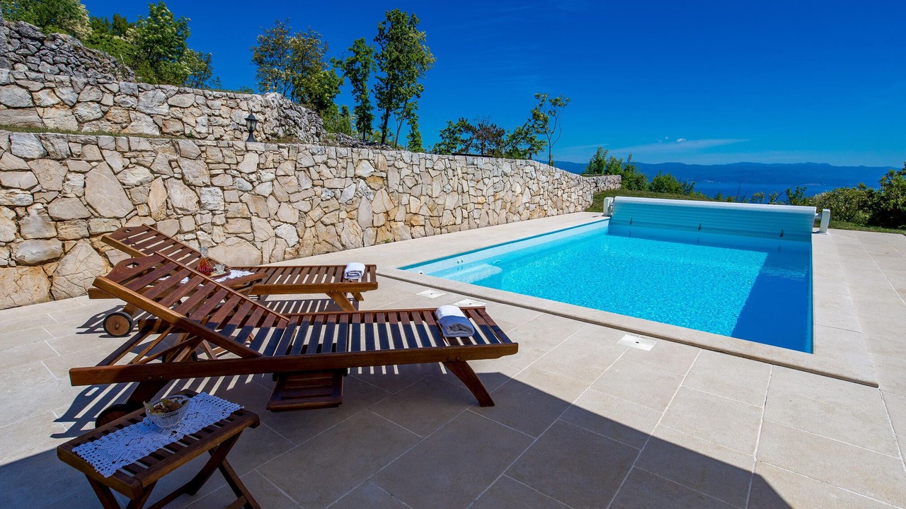 Photo of Outdoor in Sucici
