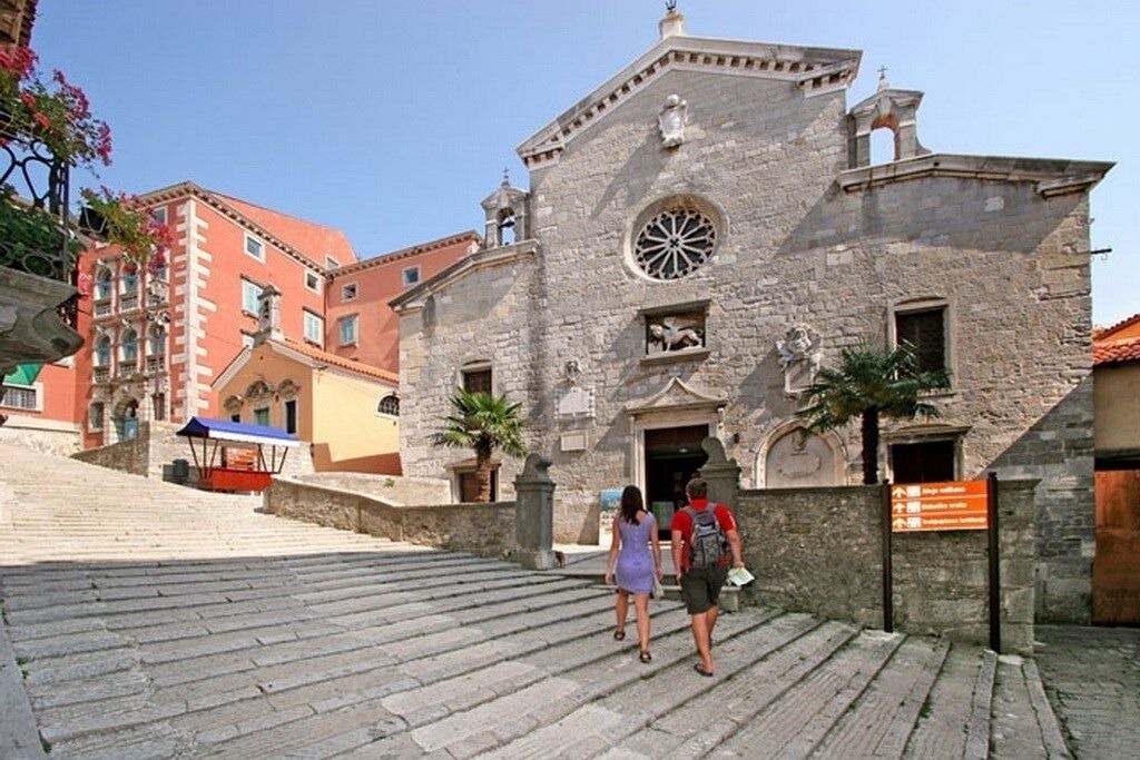 Photo of Others in Bartici
