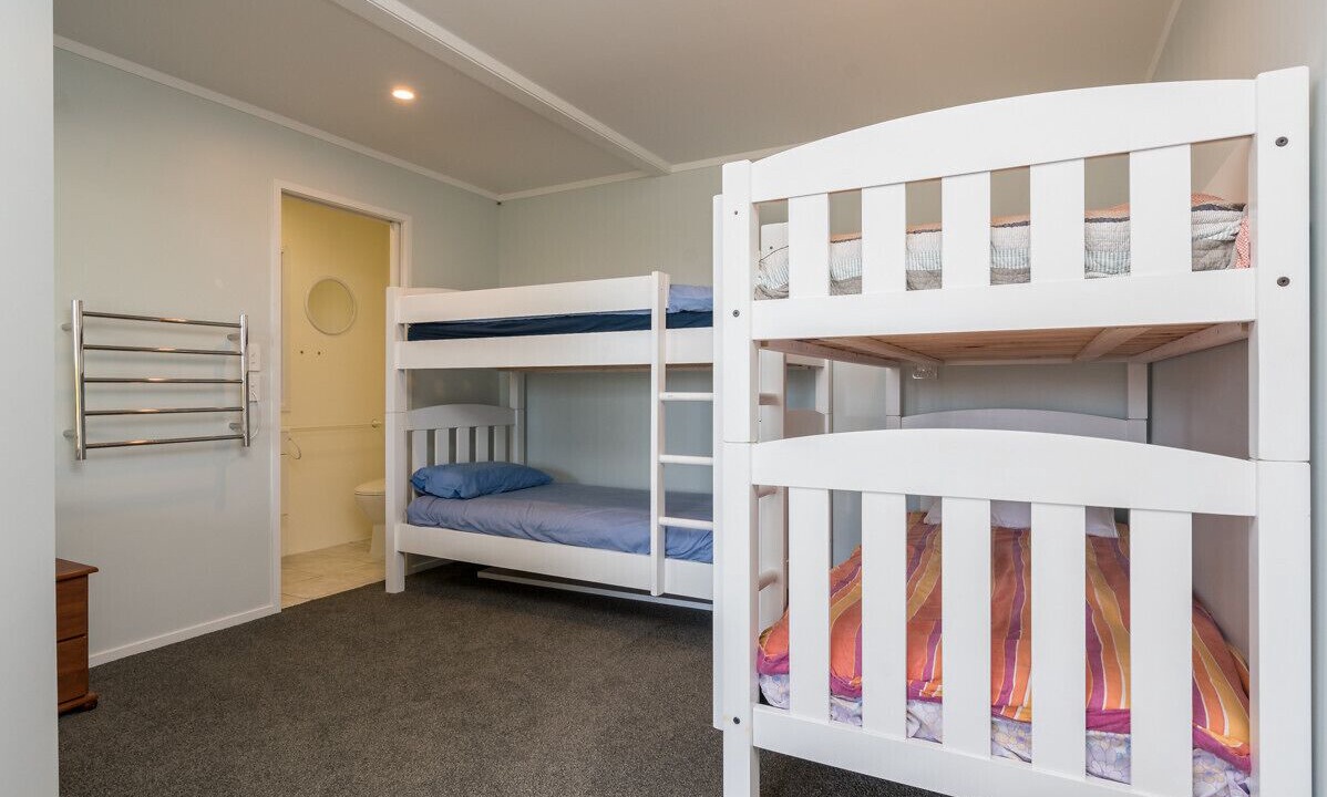 Photo of Bedroom in Langs Beach