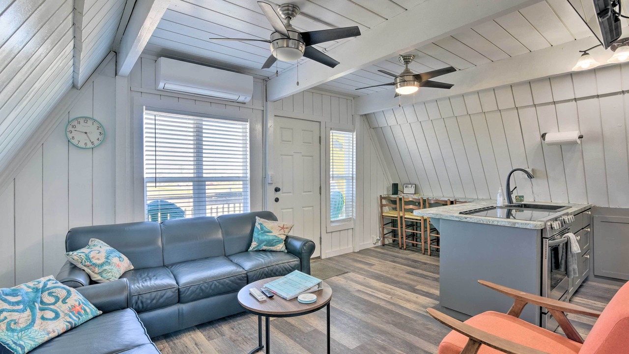 Photo of Bedroom in Surfside Beach