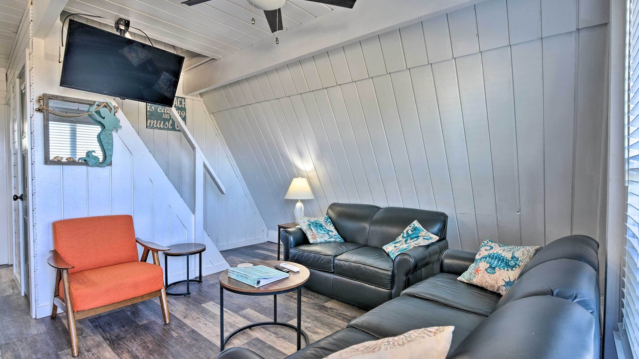 Photo of Livingroom in Surfside Beach