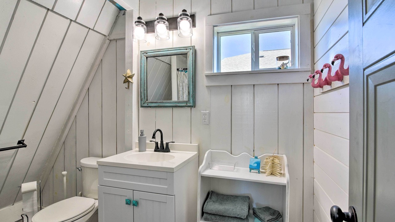 Photo of Bathroom in Surfside Beach